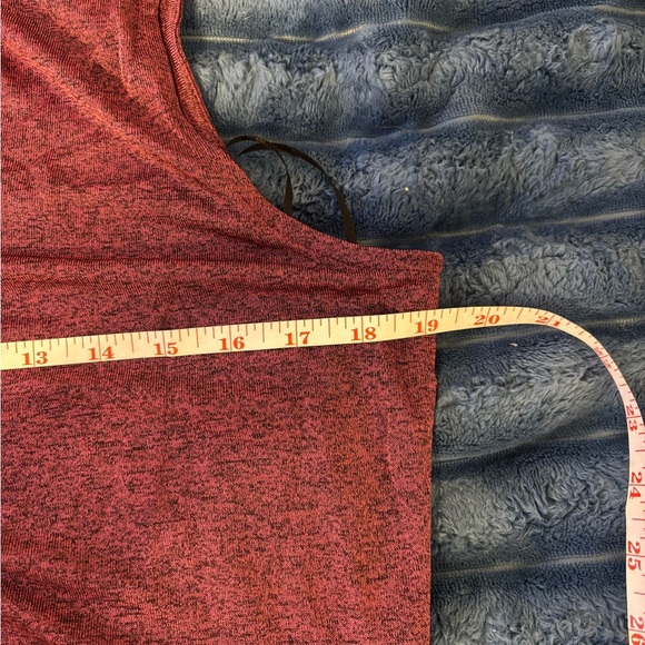 Jennifer Lopez Red Sleeveless Tie Front Tank Top - Picture 4 of 8